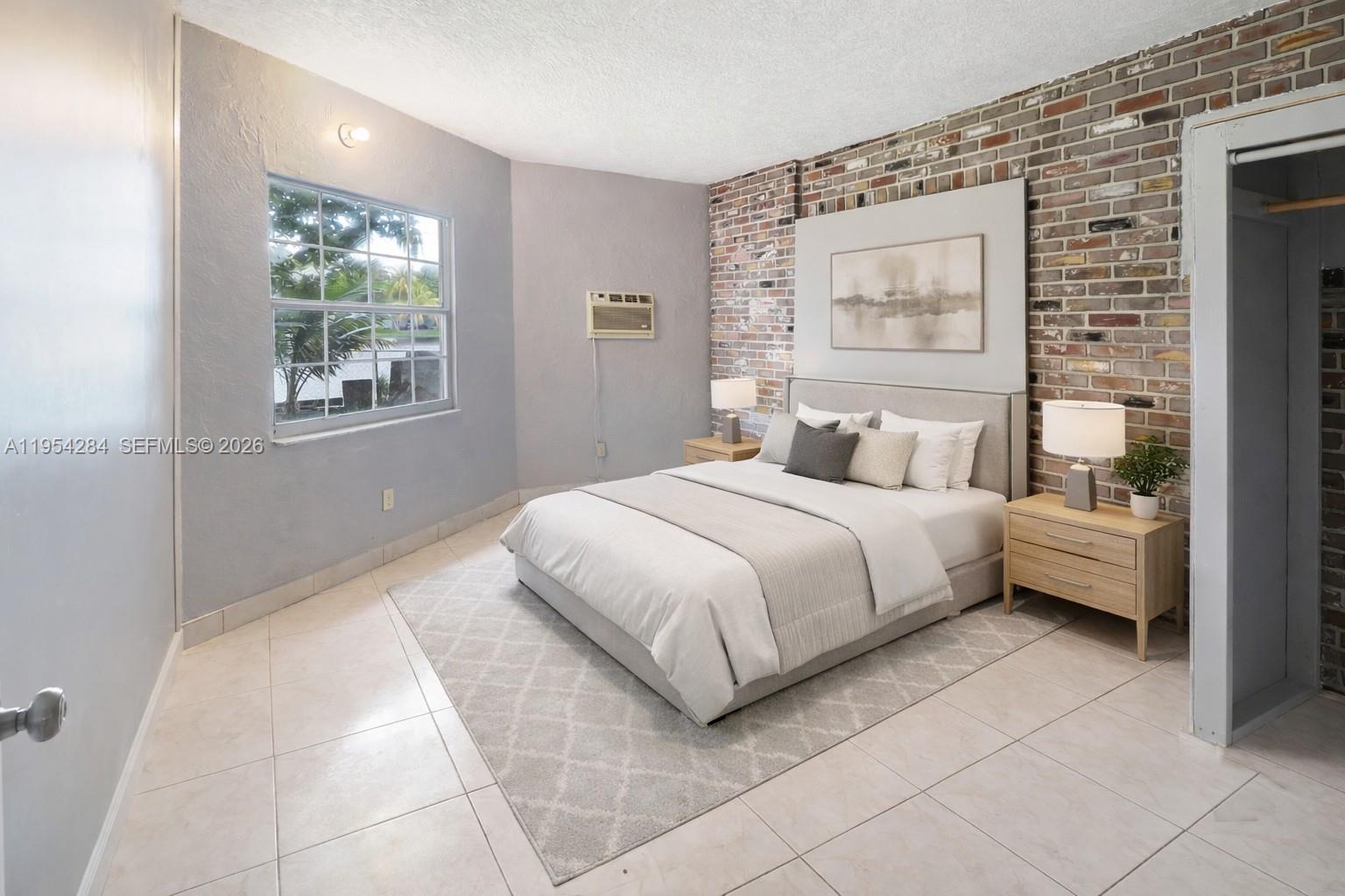 ORIOLE ESTATES SEC 8 - Residential