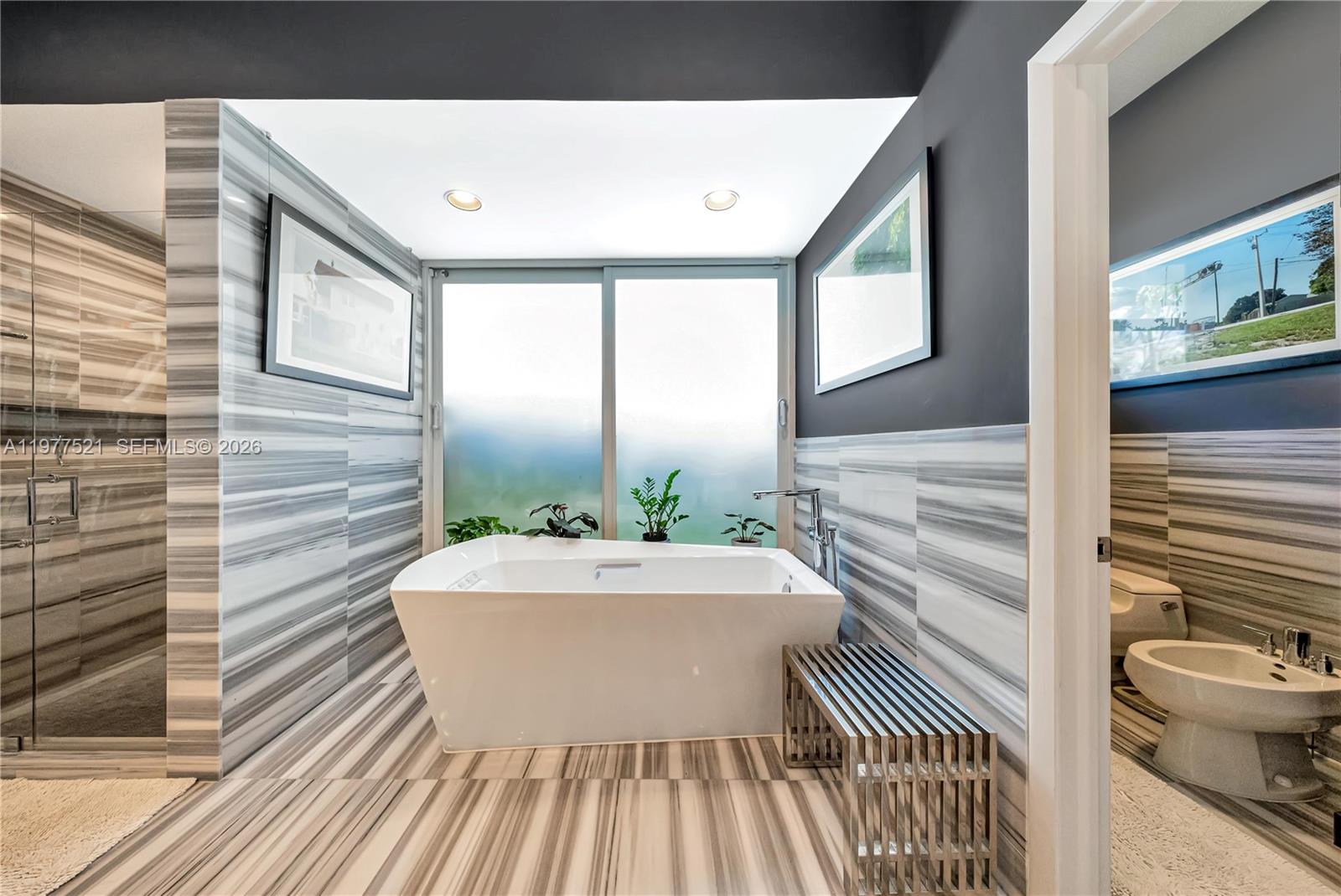 PARINTIS SUB - Residential