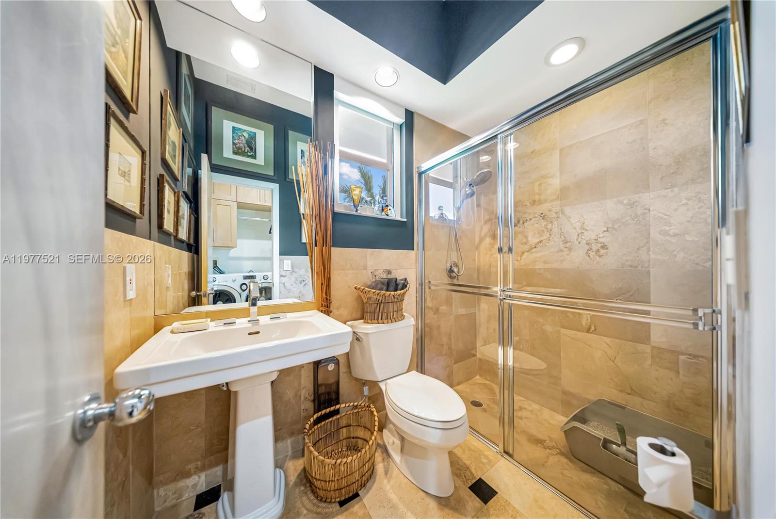 PARINTIS SUB - Residential