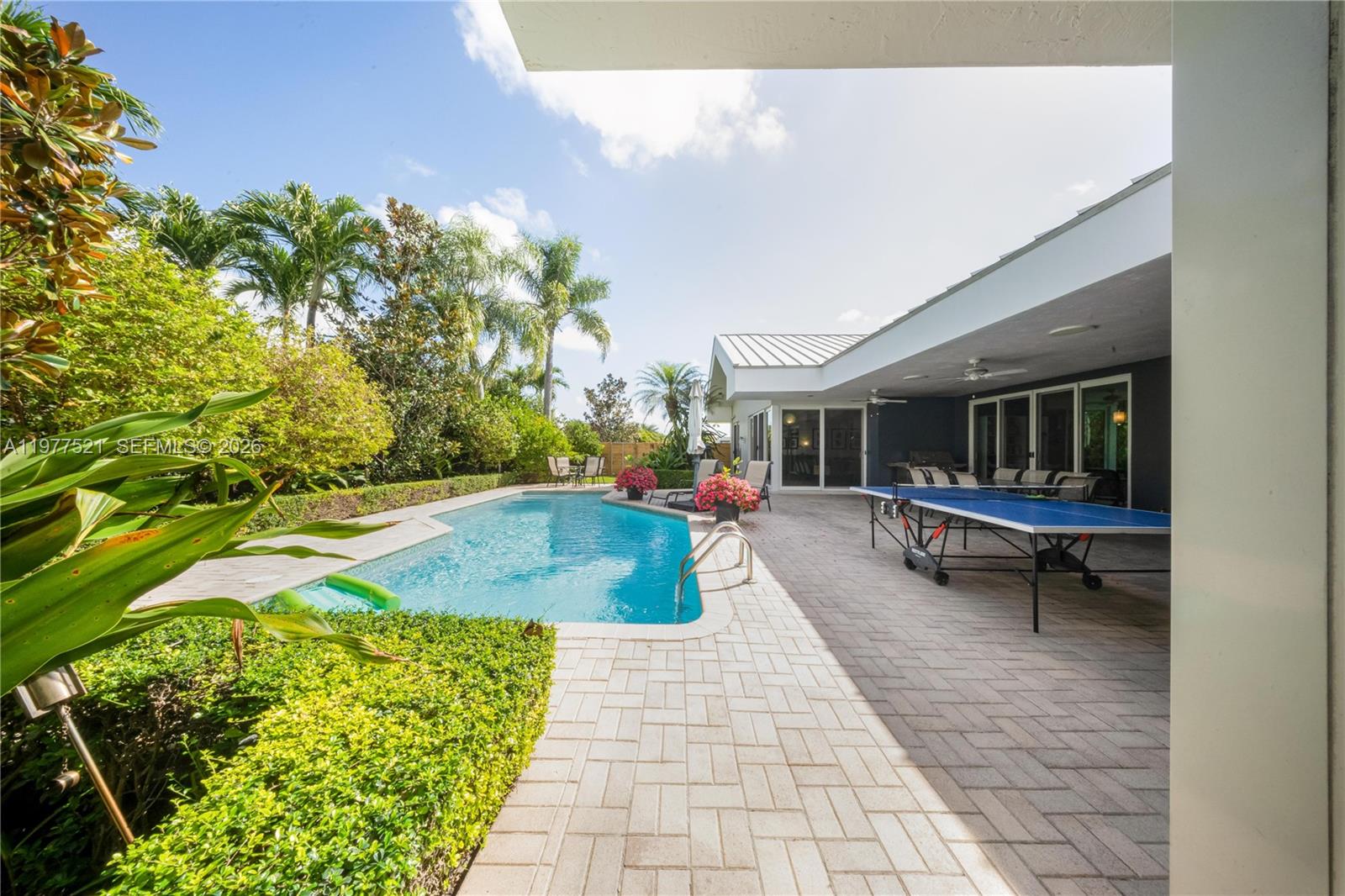 PARINTIS SUB - Residential