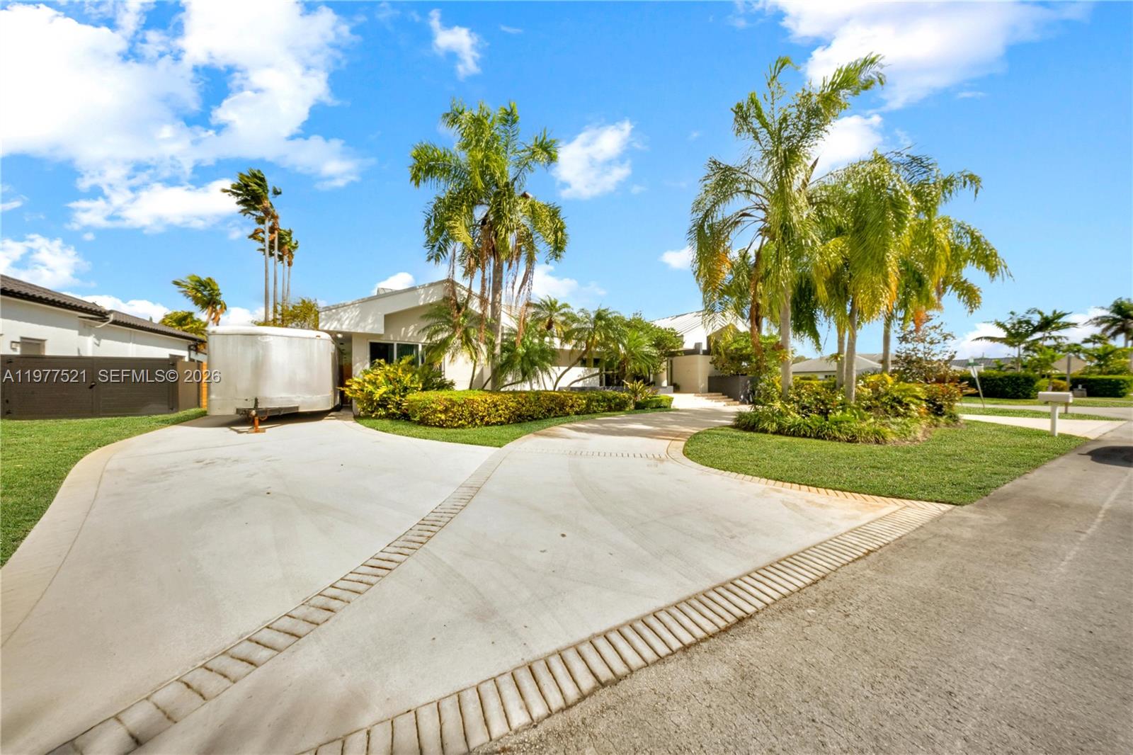 PARINTIS SUB - Residential