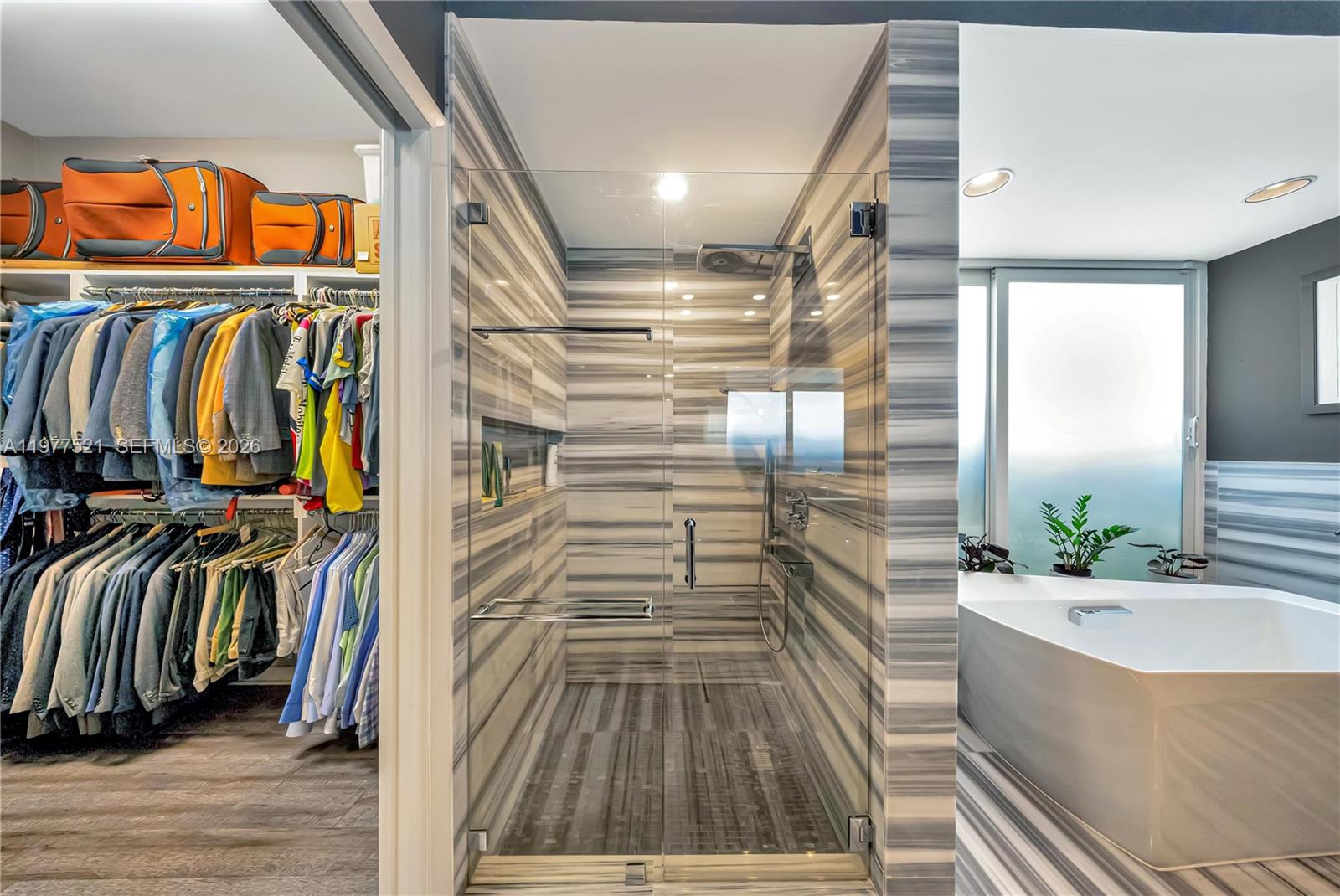 PARINTIS SUB - Residential