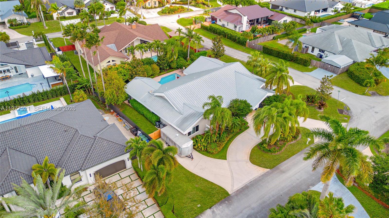 PARINTIS SUB - Residential