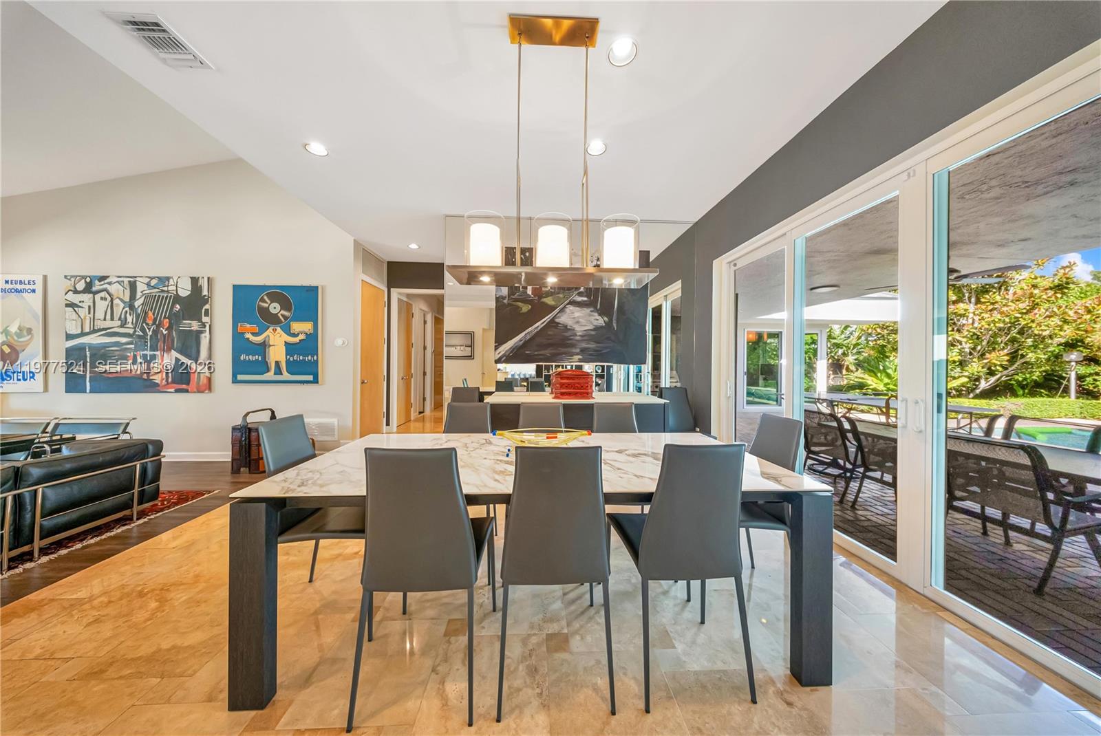 PARINTIS SUB - Residential