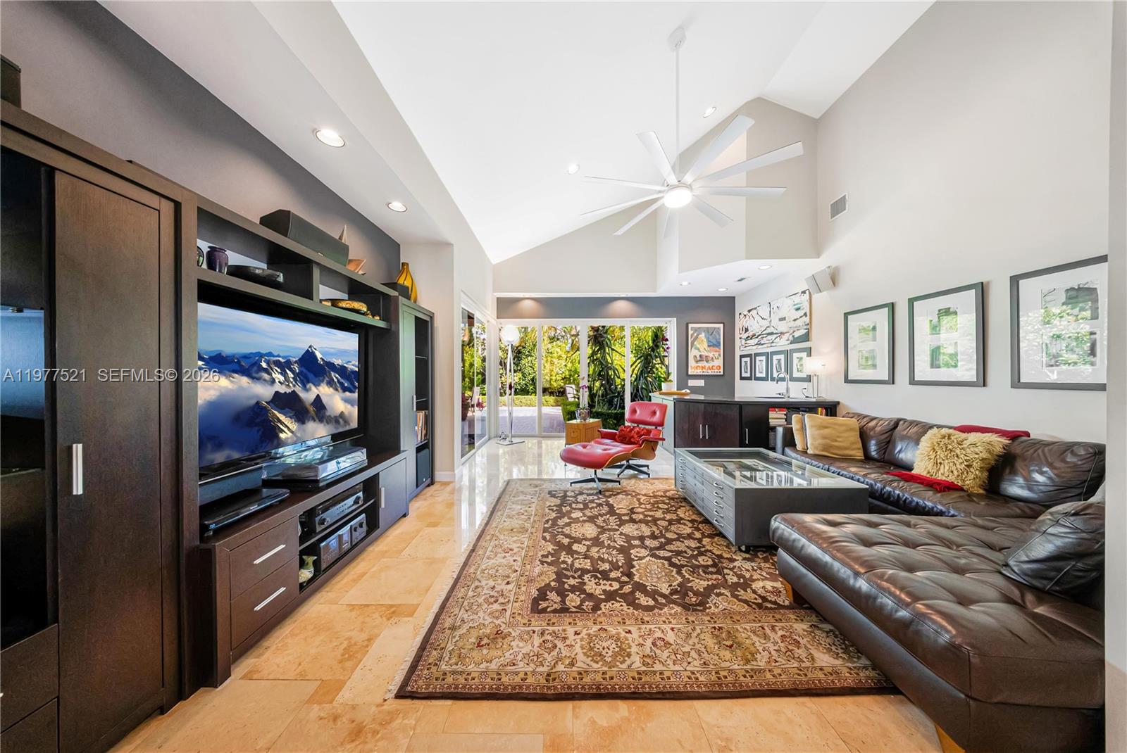 PARINTIS SUB - Residential