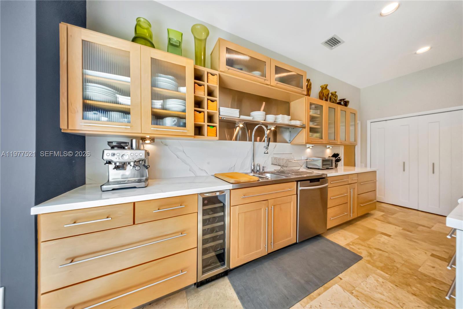 PARINTIS SUB - Residential