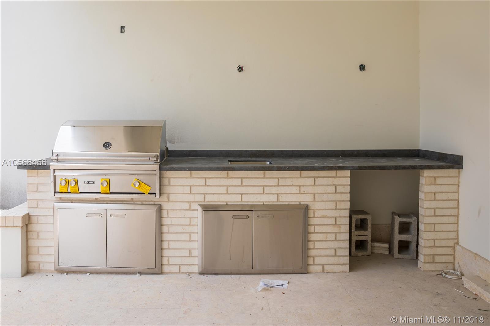 BEATRICE ROW - Residential