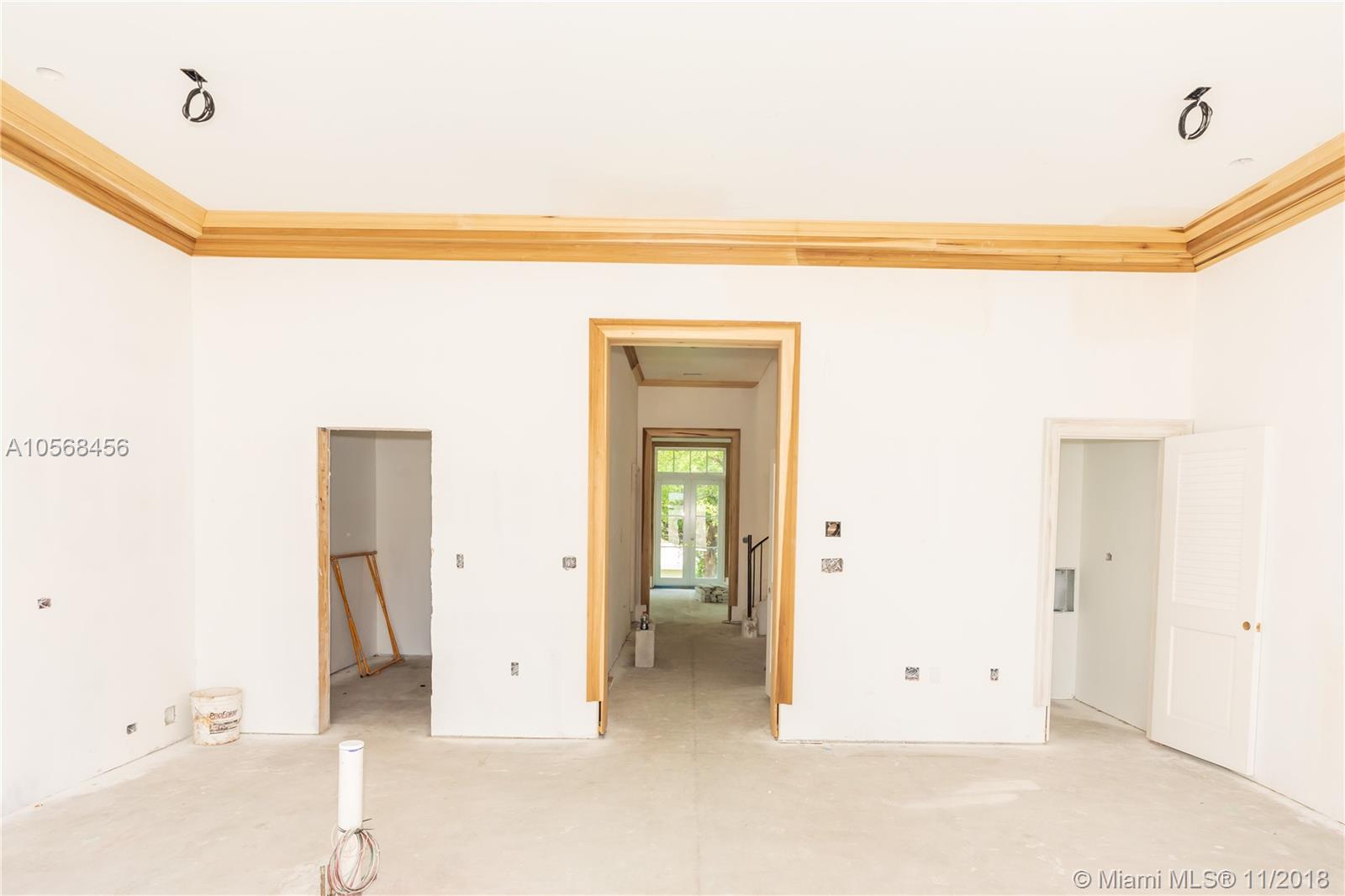 BEATRICE ROW - Residential