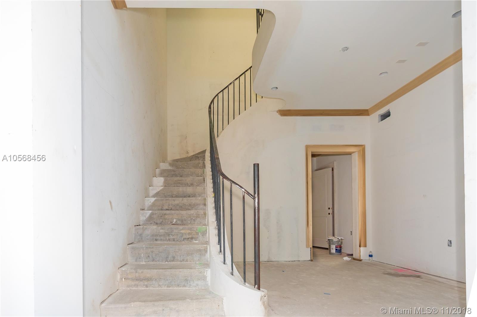 BEATRICE ROW - Residential