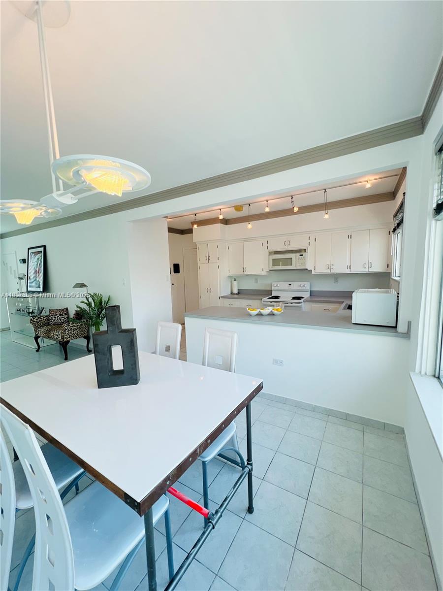 BROWNSTONE CO-OP APTS INC - Residential