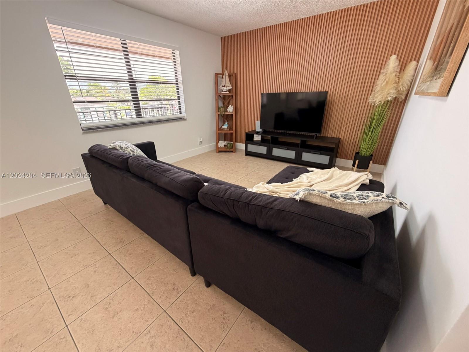 FLORAL HEIGHTS - Residential Income