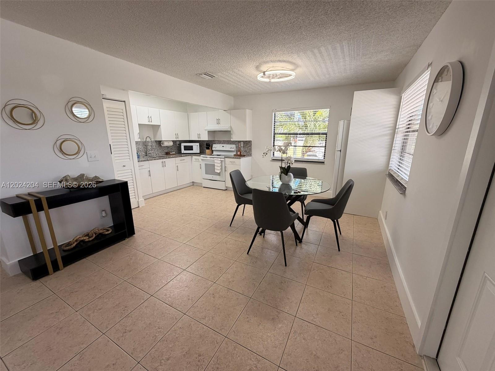 FLORAL HEIGHTS - Residential Income