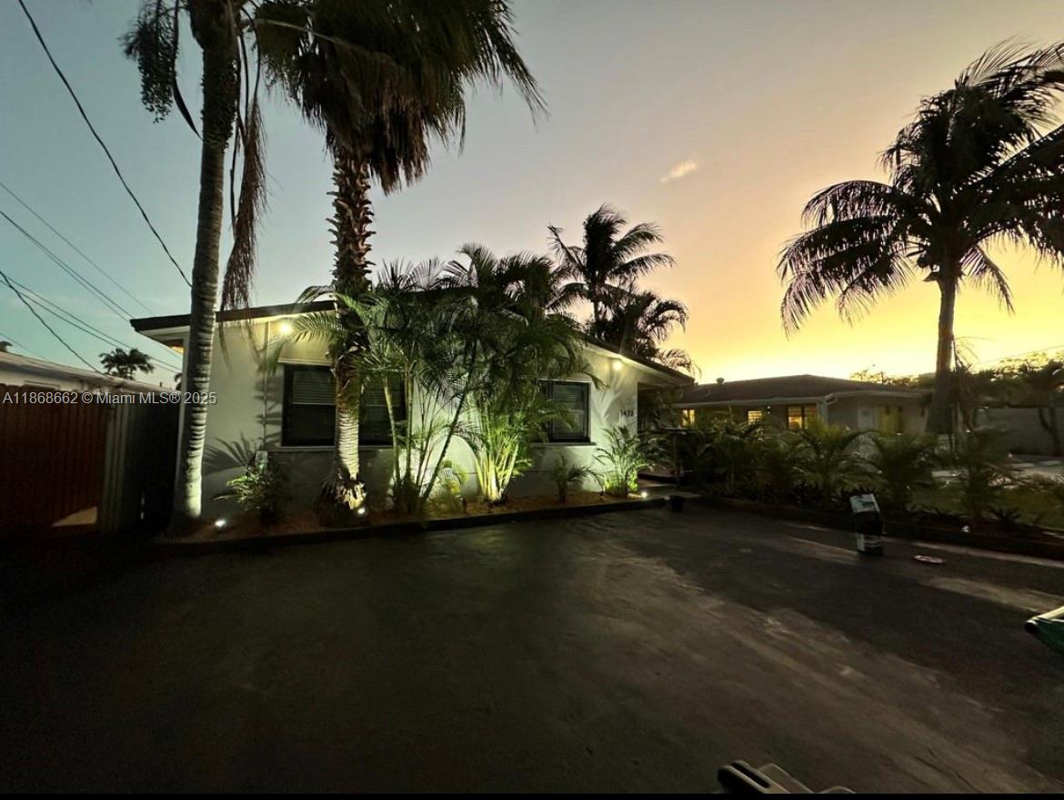 FLORIAN ISLES 2ND SEC - Residential Lease