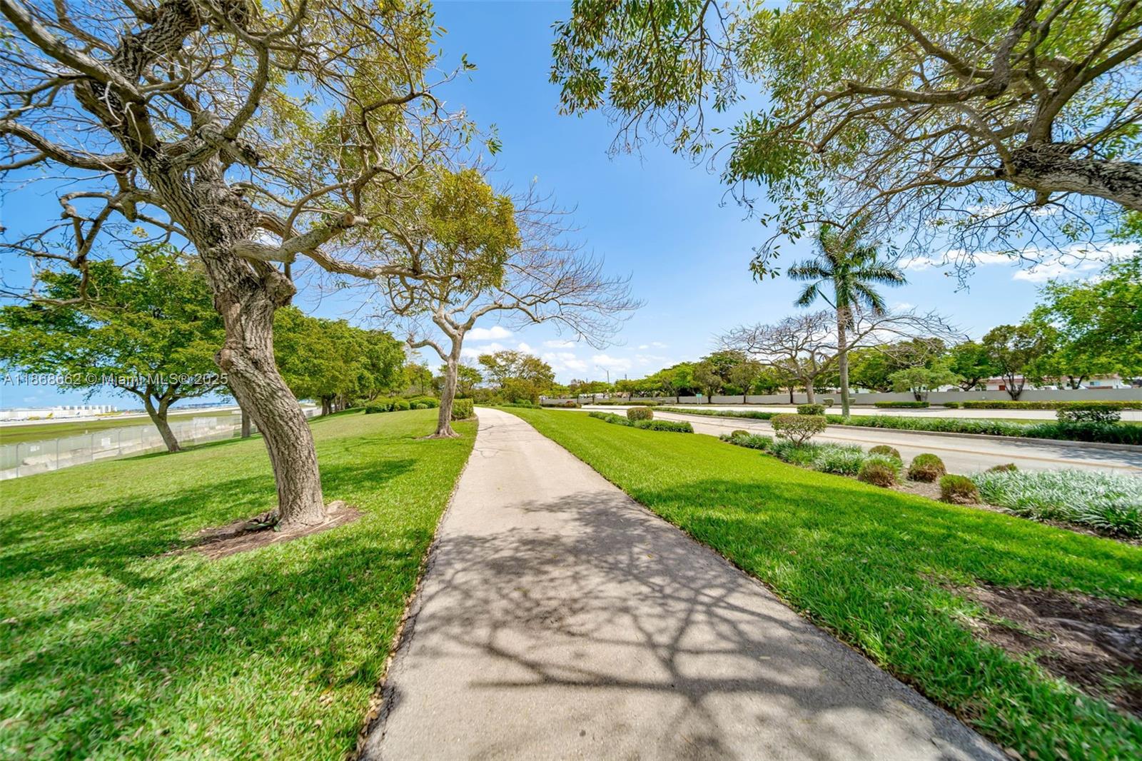 FLORIAN ISLES 2ND SEC - Residential Lease