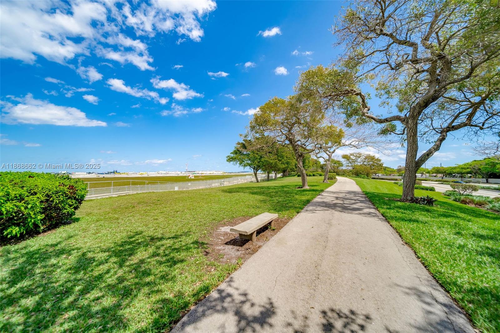 FLORIAN ISLES 2ND SEC - Residential Lease