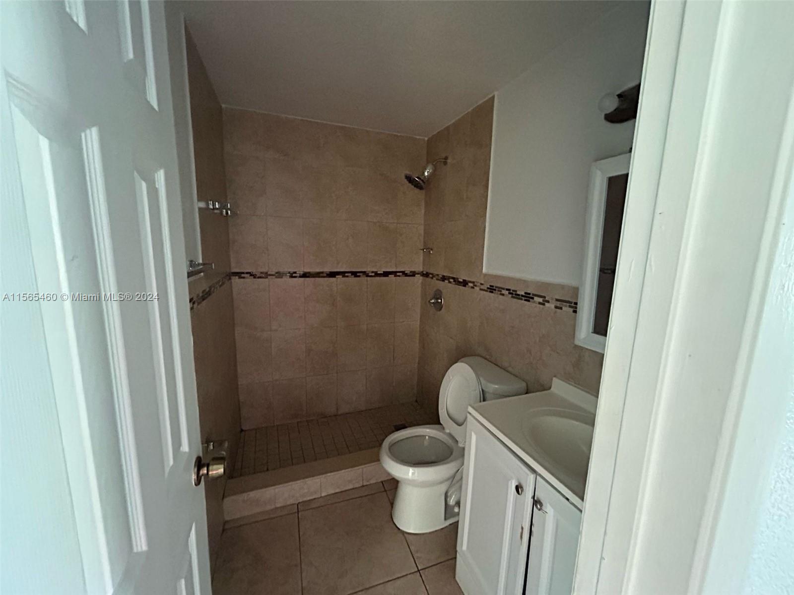 RIDGEWAY - Residential Lease