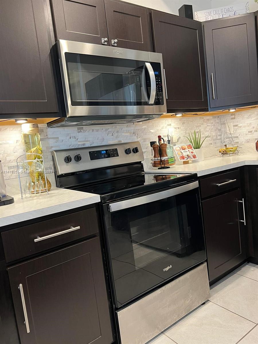 WALDEN PLACE - Residential
