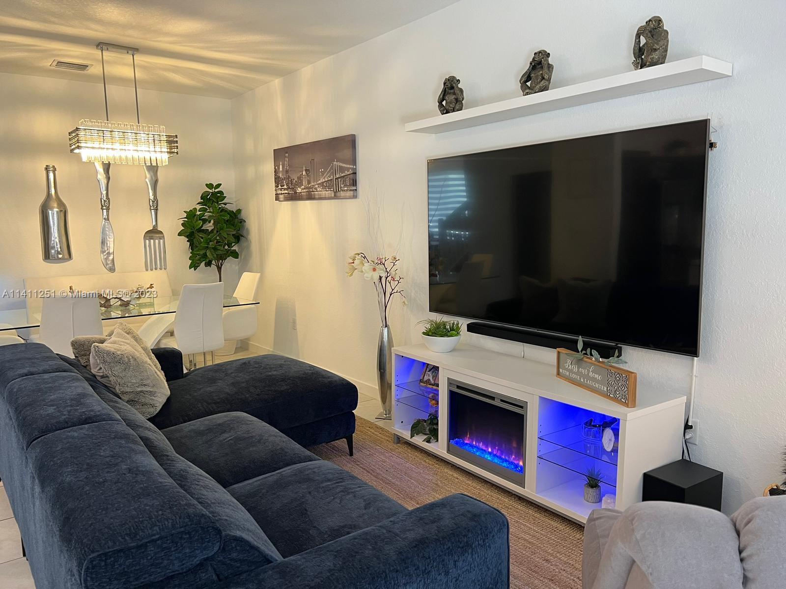 WALDEN PLACE - Residential