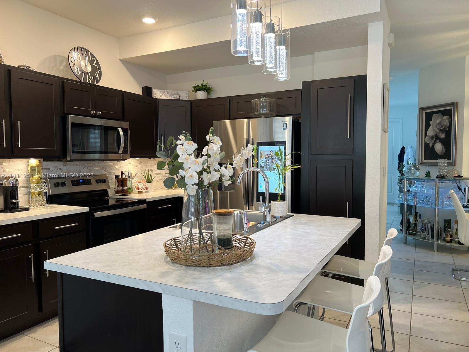 WALDEN PLACE - Residential