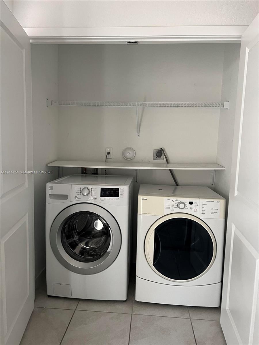 WALDEN PLACE - Residential