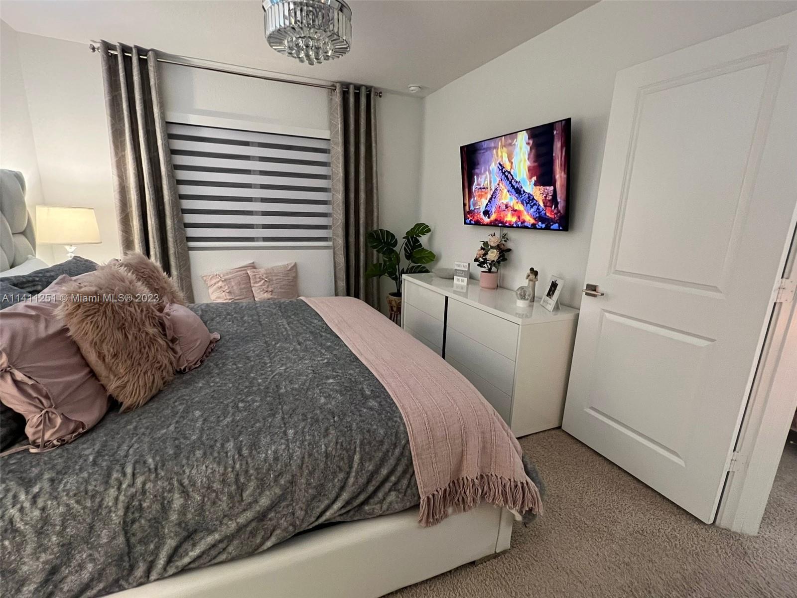 WALDEN PLACE - Residential