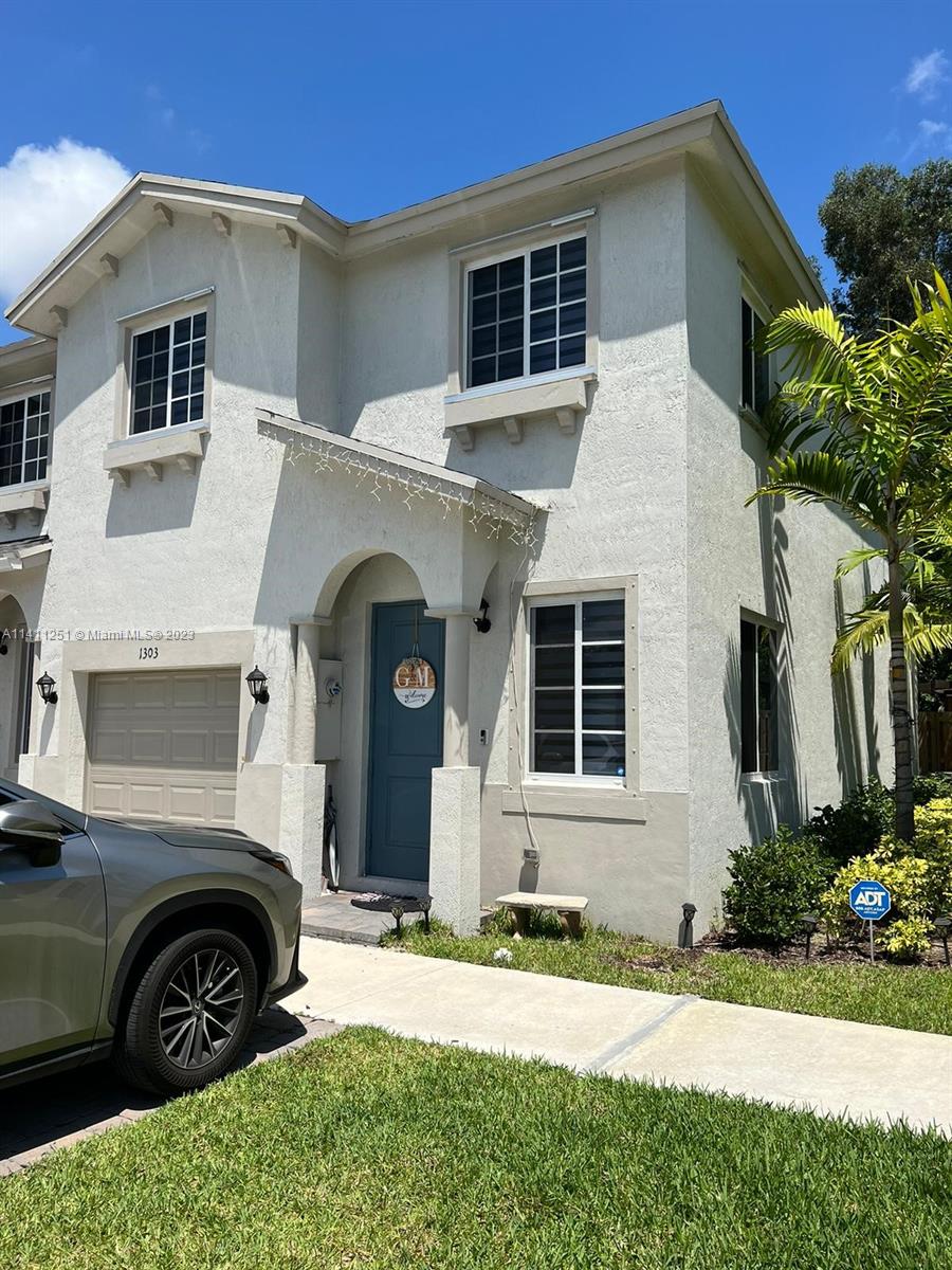 WALDEN PLACE - Residential