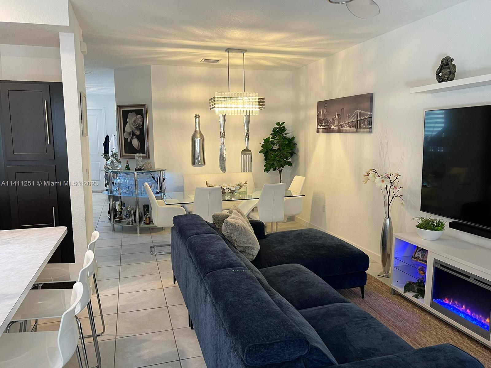WALDEN PLACE - Residential