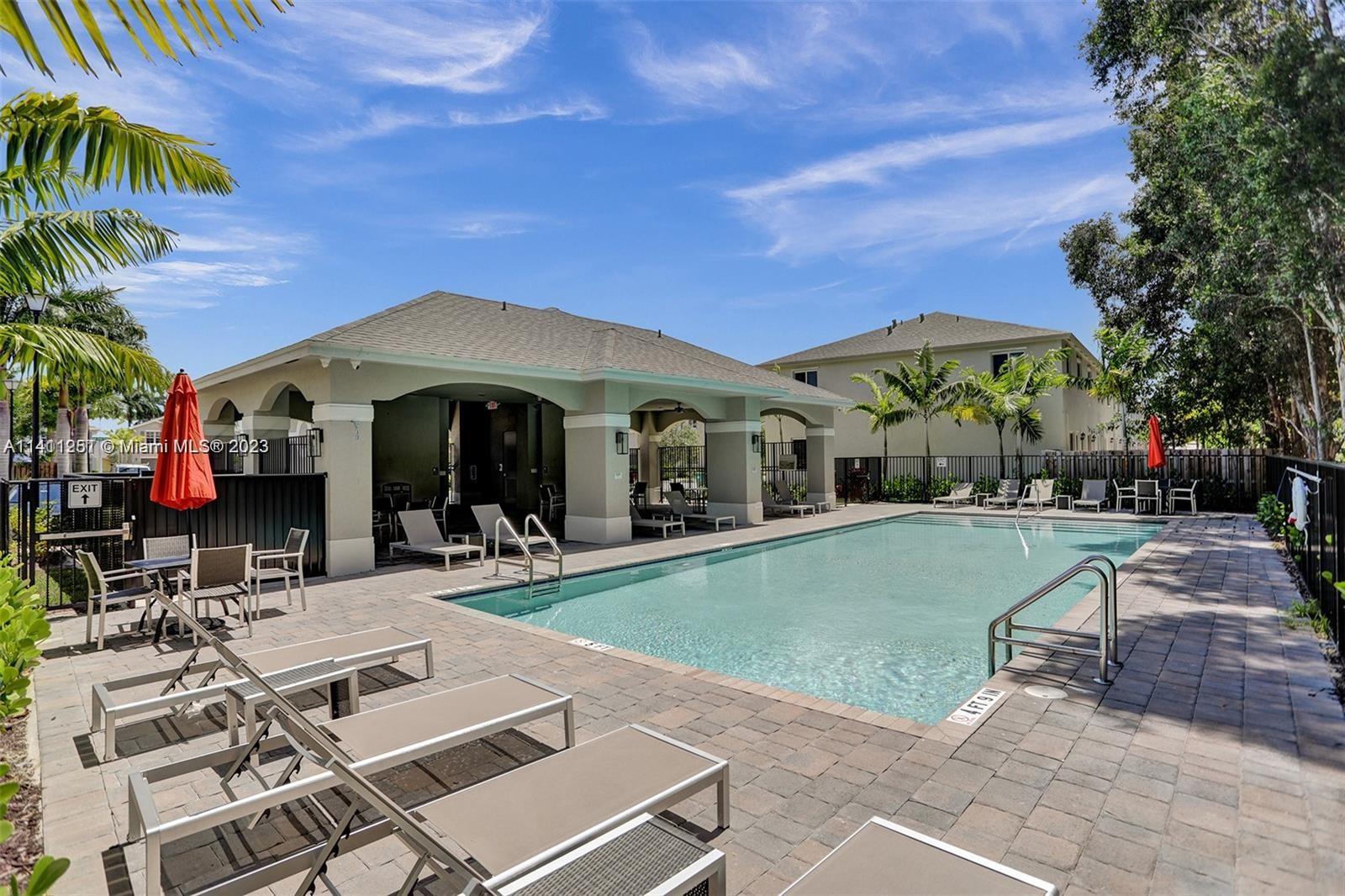 WALDEN PLACE - Residential