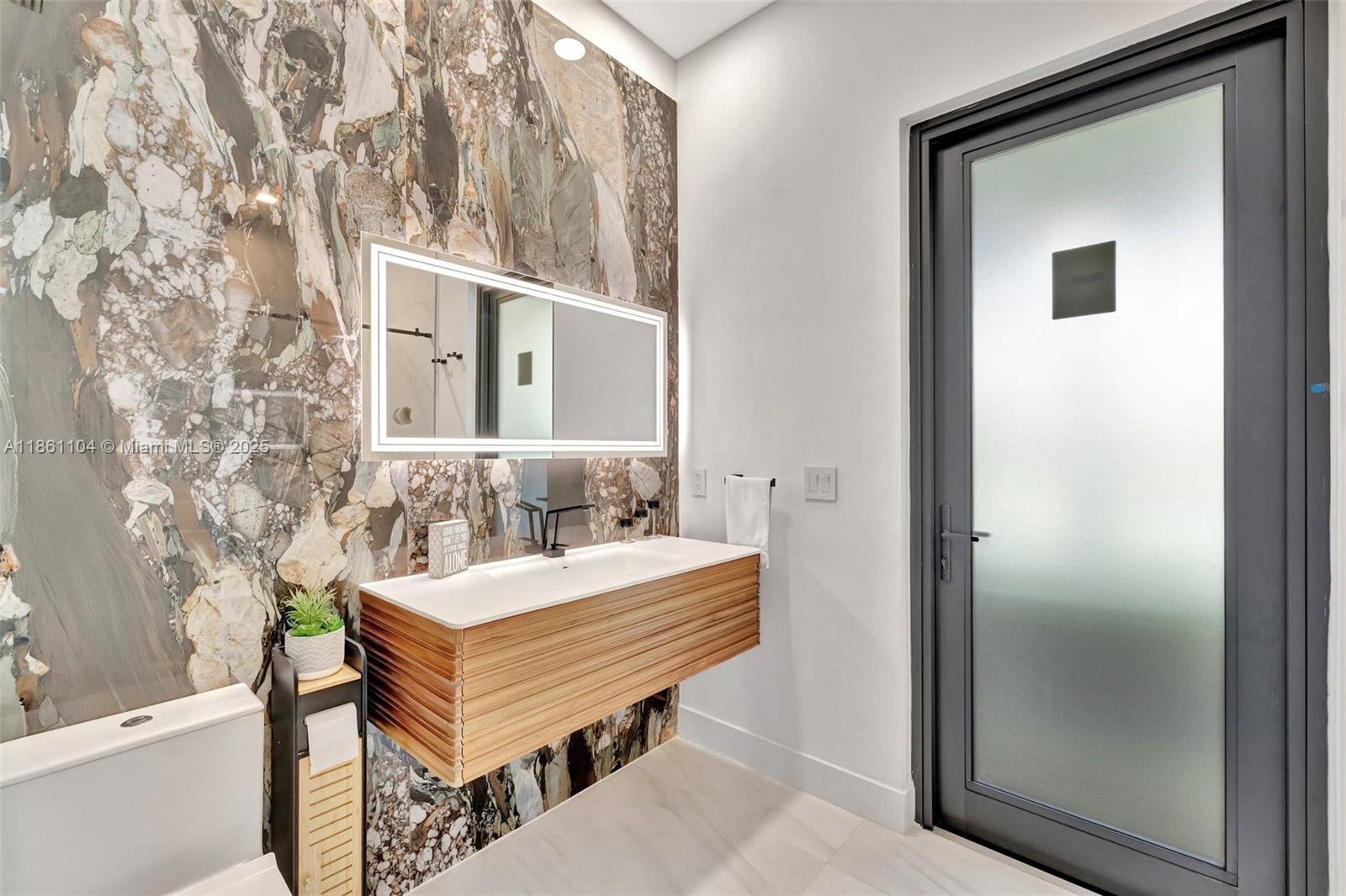 RIVERSTONE - Residential