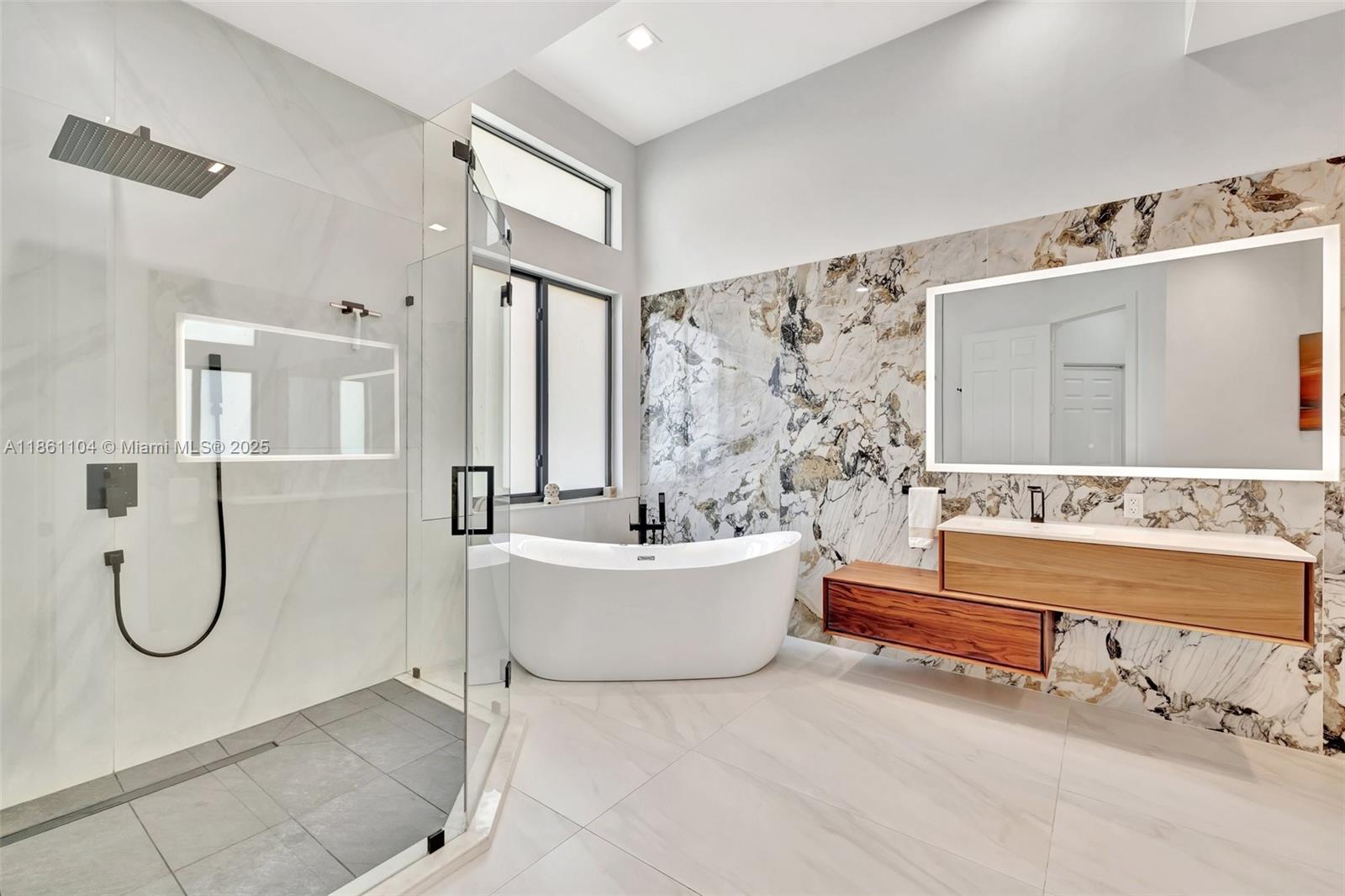 RIVERSTONE - Residential