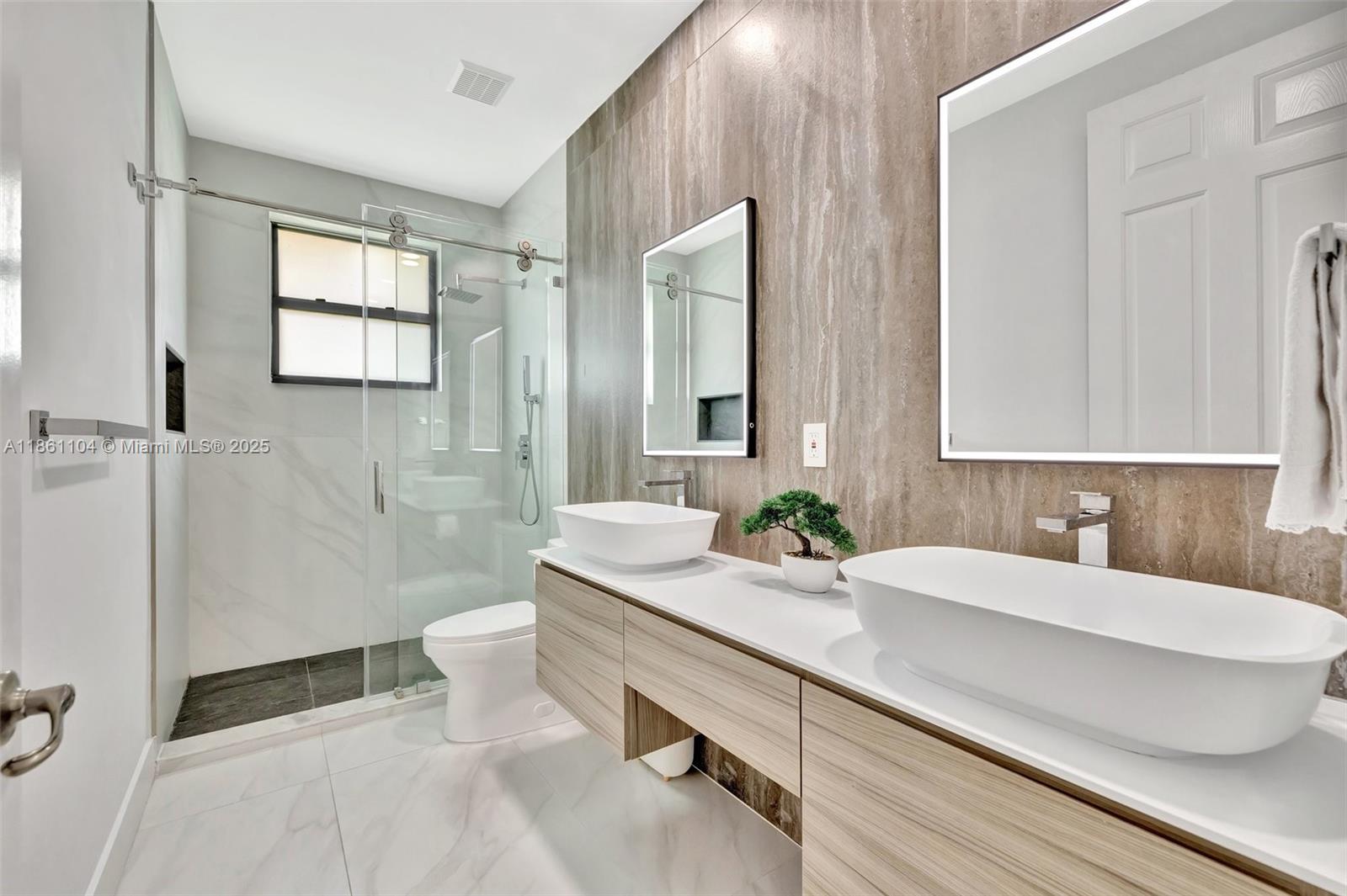 RIVERSTONE - Residential