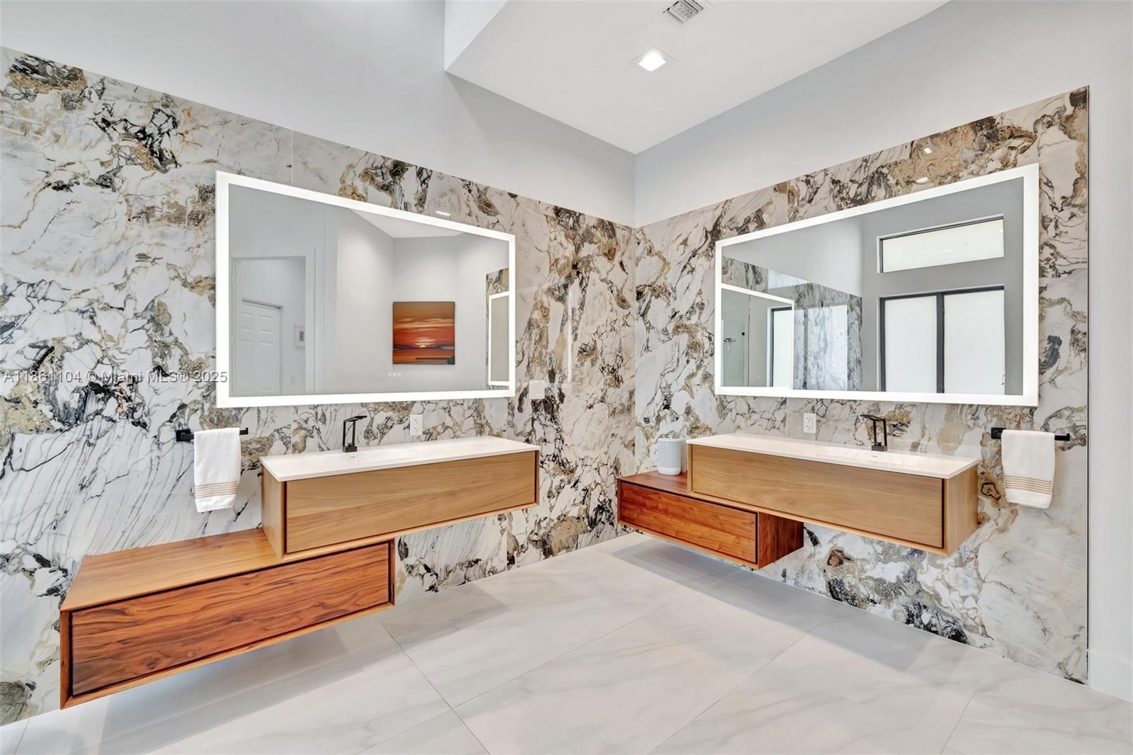 RIVERSTONE - Residential