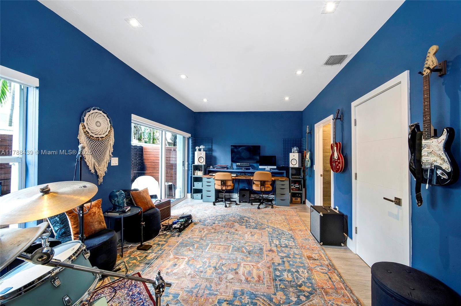 NORTH BEACH TOWNHOMES A C - Residential