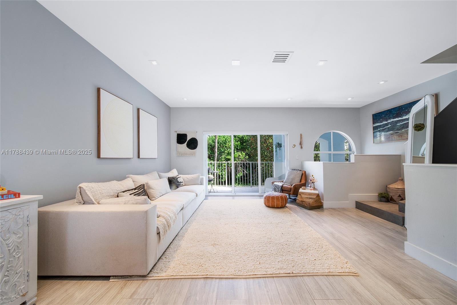 NORTH BEACH TOWNHOMES A C - Residential