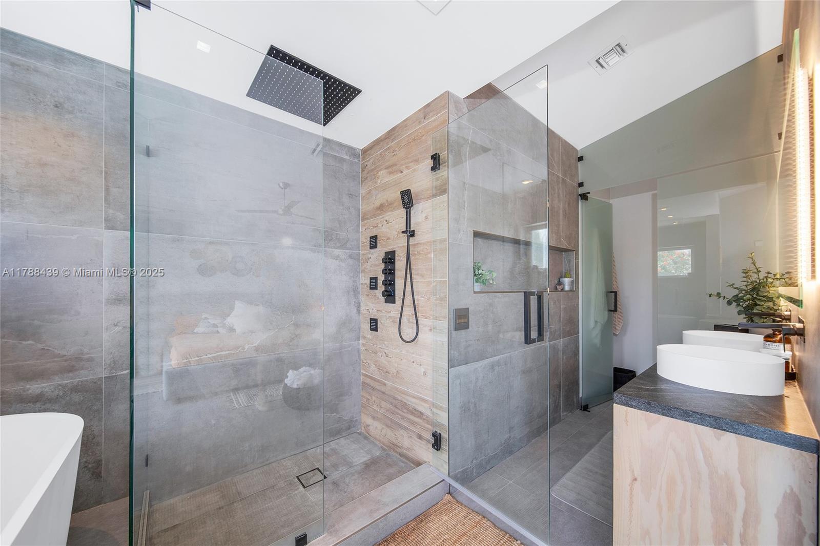 NORTH BEACH TOWNHOMES A C - Residential