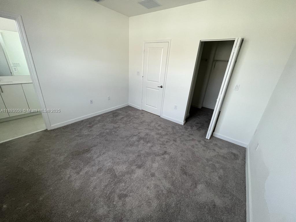 Corsica SILVER PALM - Residential Lease