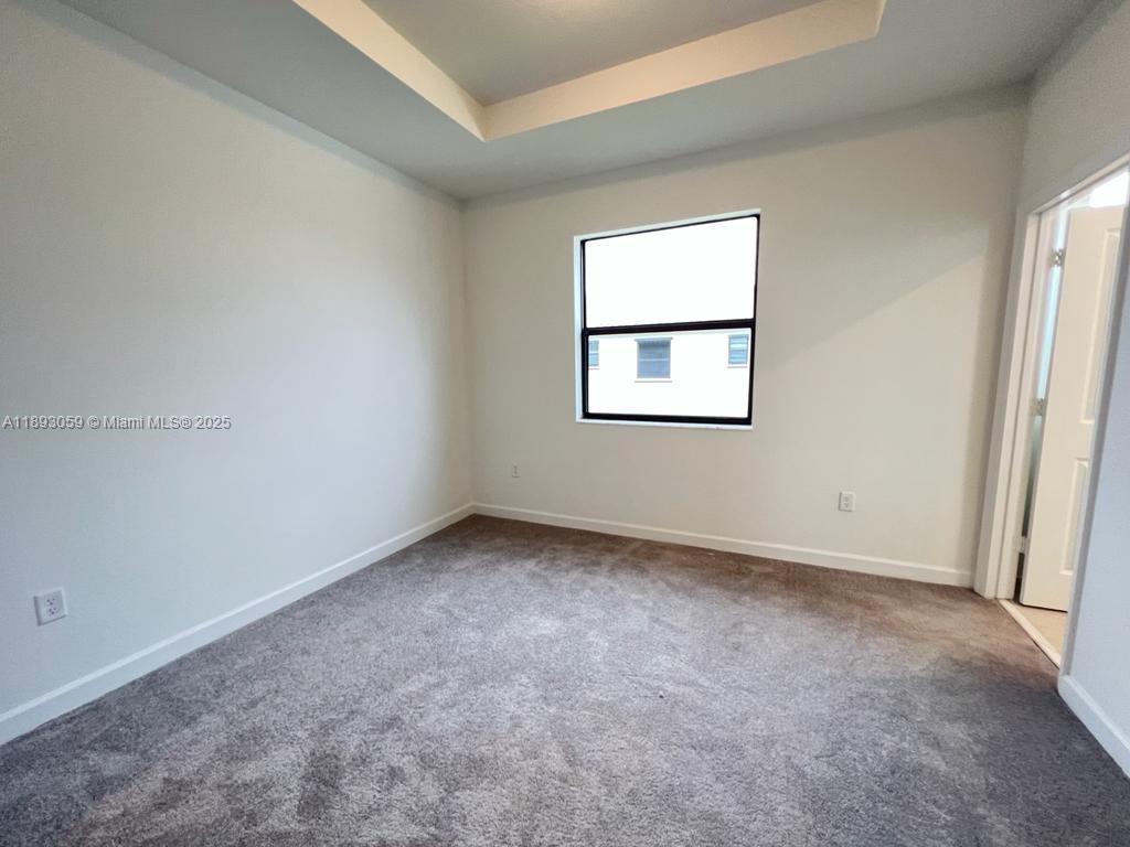 Corsica SILVER PALM - Residential Lease