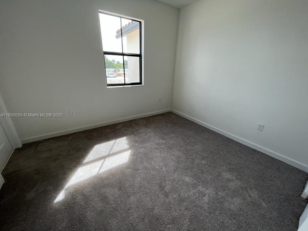 Corsica SILVER PALM - Residential Lease