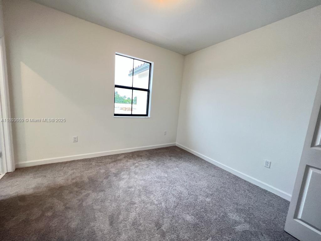 Corsica SILVER PALM - Residential Lease