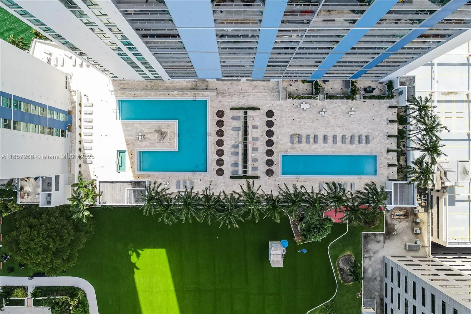 Miami, Florida 33131, United States, 1 Bedroom Bedrooms, ,1 BathroomBathrooms,Residential,Active,190211