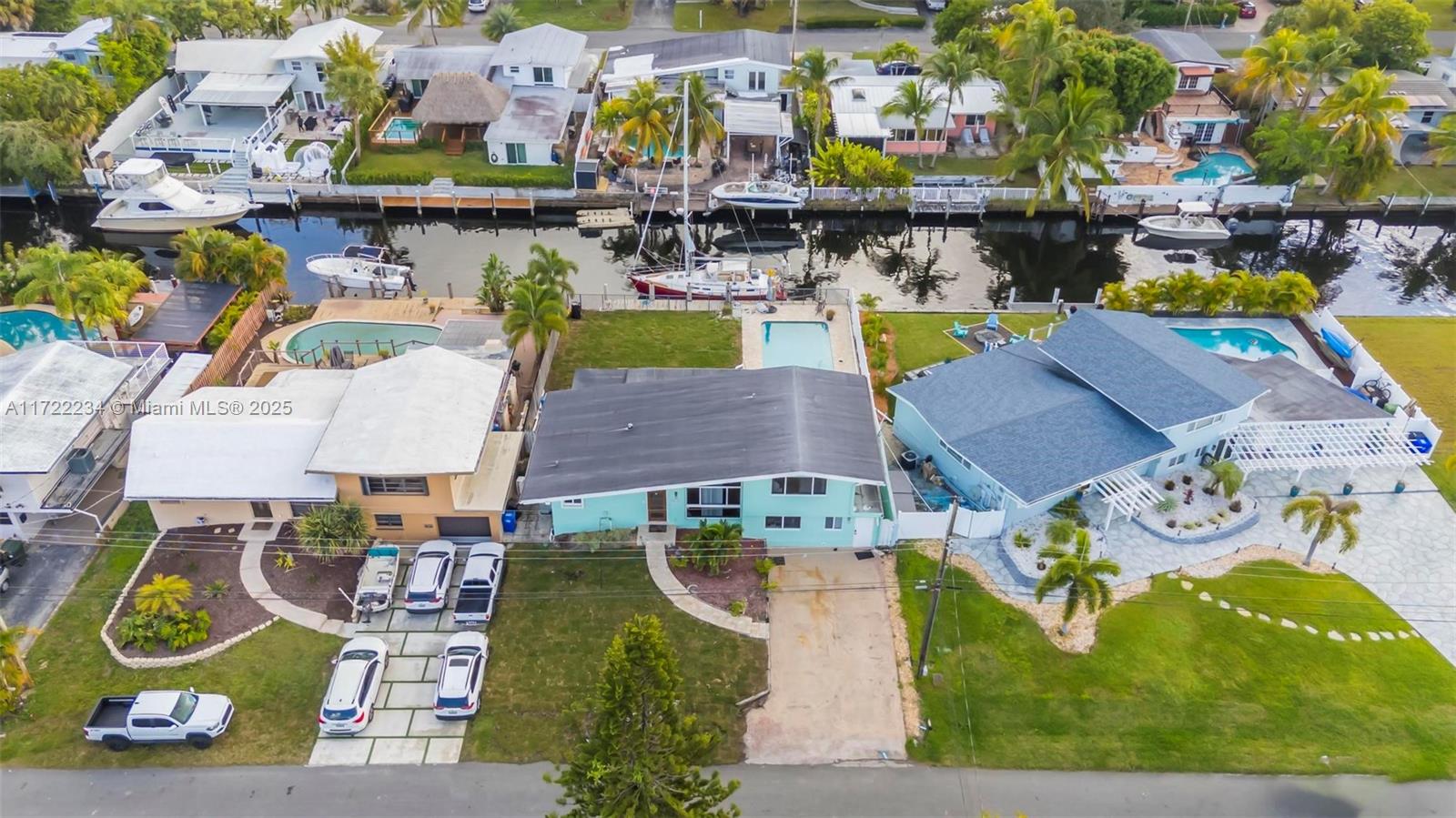 LAUDERDALE ISLES NO 2-BLK - Residential