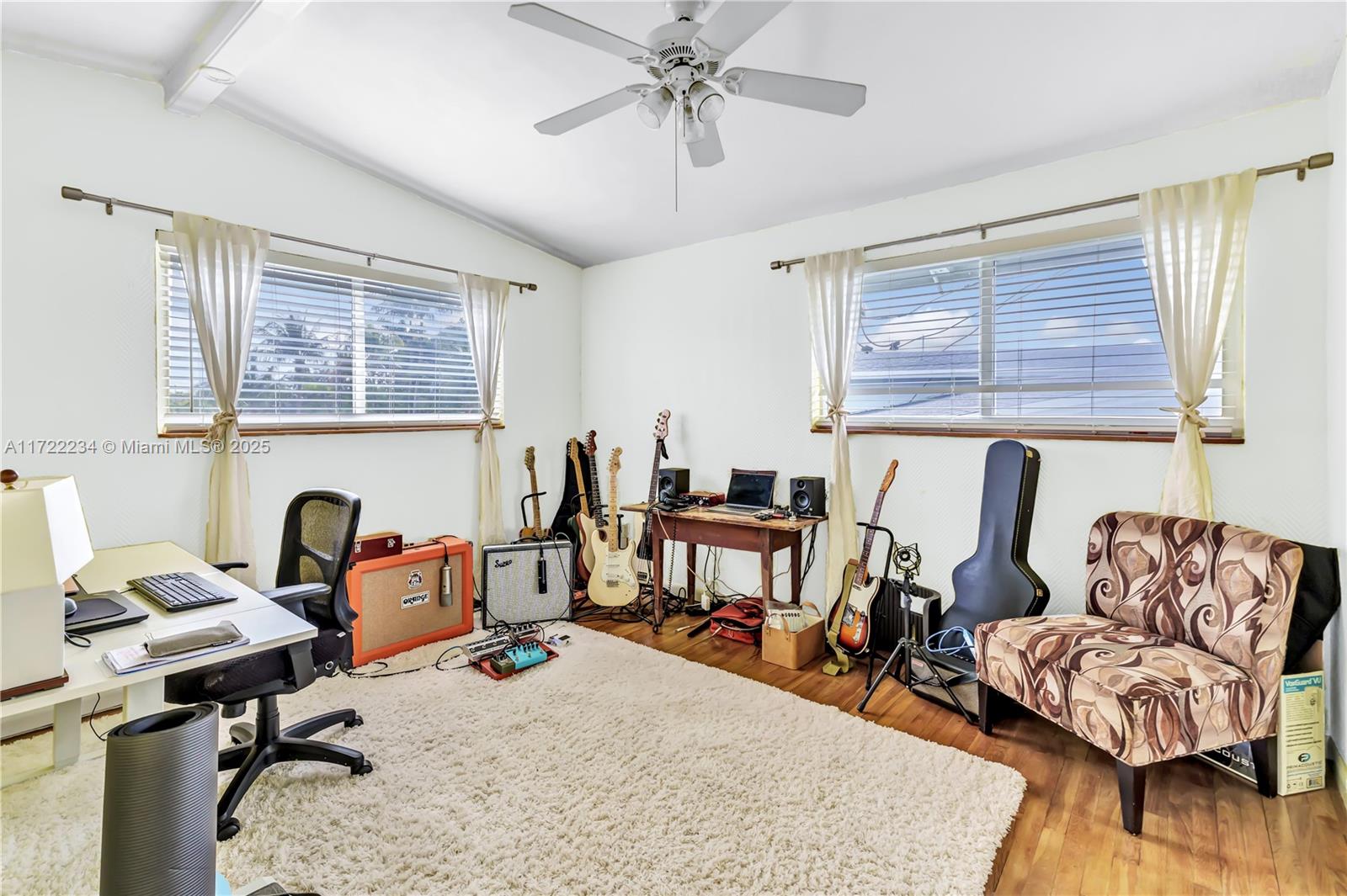 LAUDERDALE ISLES NO 2-BLK - Residential