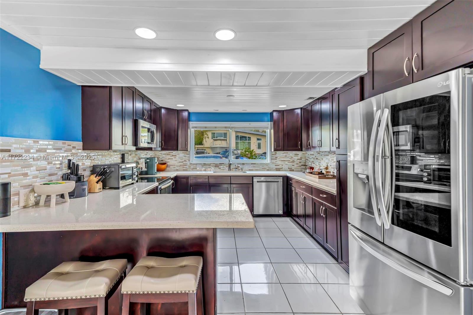 LAUDERDALE ISLES NO 2-BLK - Residential