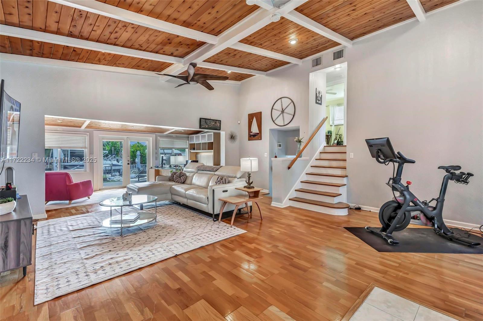 LAUDERDALE ISLES NO 2-BLK - Residential