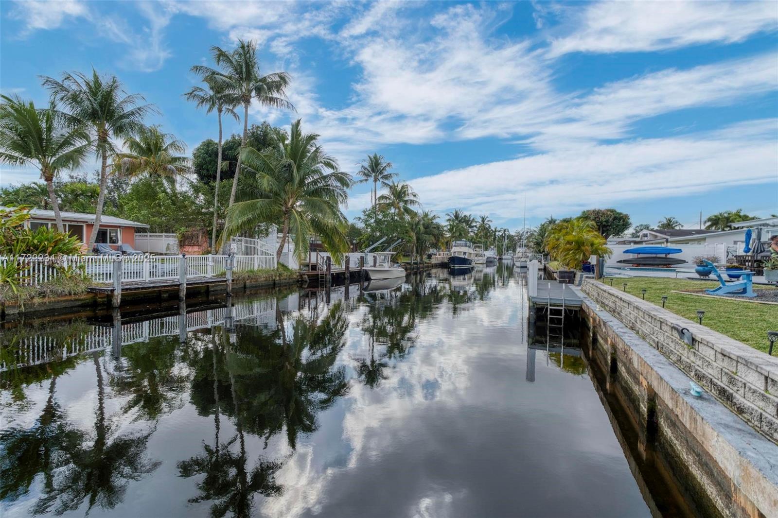 LAUDERDALE ISLES NO 2-BLK - Residential