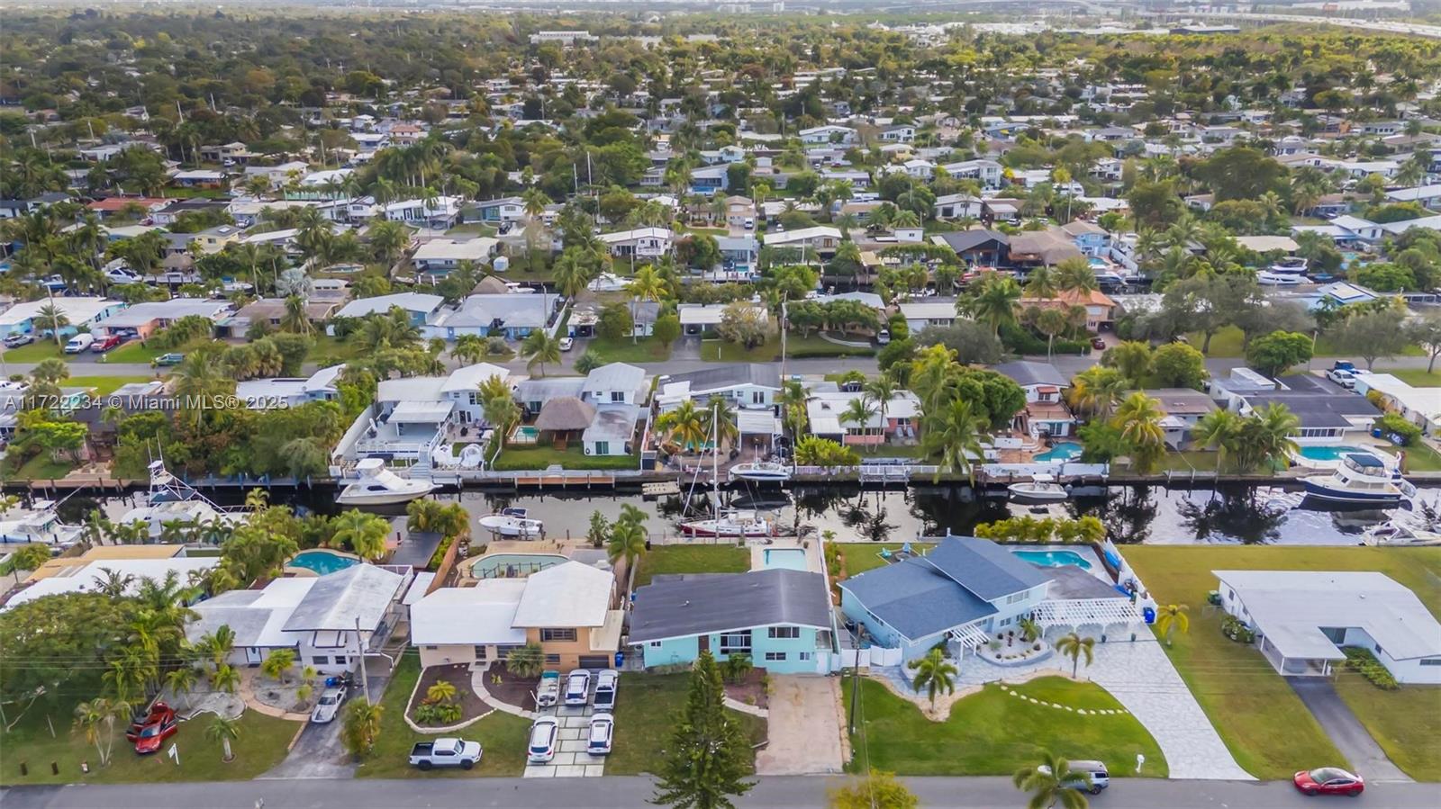 LAUDERDALE ISLES NO 2-BLK - Residential