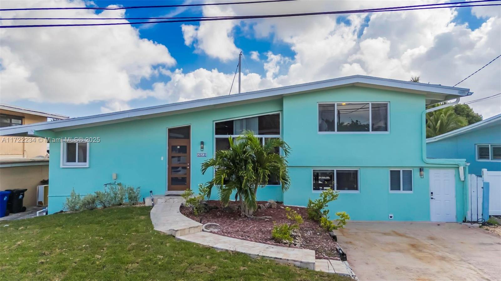 LAUDERDALE ISLES NO 2-BLK - Residential