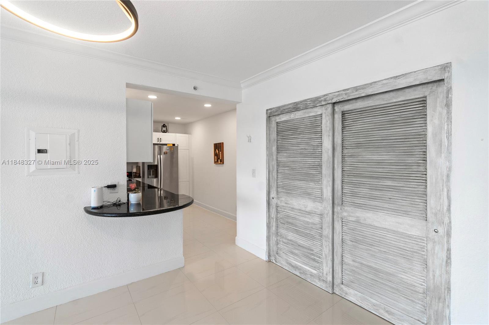 401 BLU OF NORTH BEACH CO - Residential