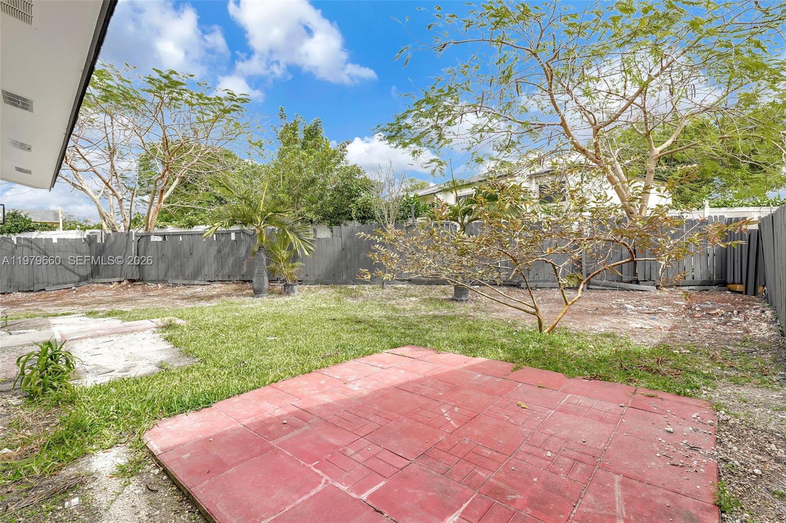 ESPLANADE - Residential