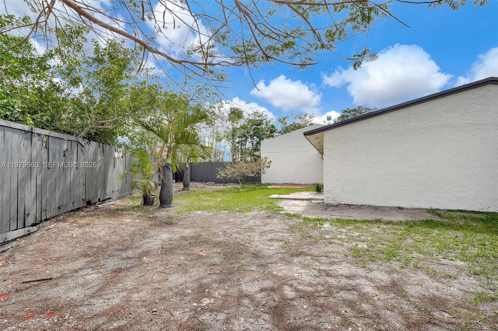 ESPLANADE - Residential